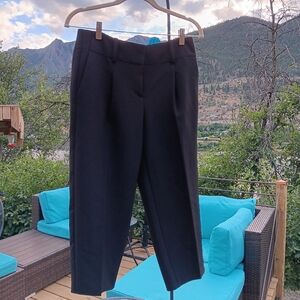 Ann Taylor Capris - Size‎ 0